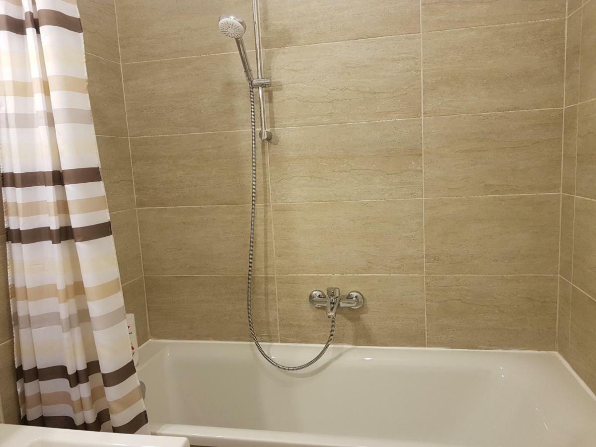 Apartament Ultracentral Monadin 2 Braşov Esterno foto