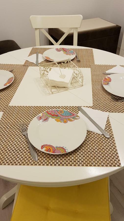 Apartament Ultracentral Monadin 2 Braşov Esterno foto